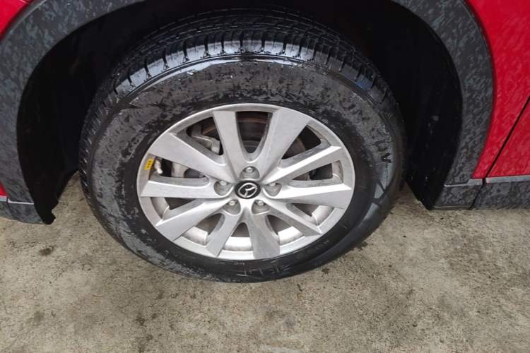 Used Mazda CX-5 2015 2.0L Automatic Two-Wheel Drive Urban Version Left Front Wheel Hub