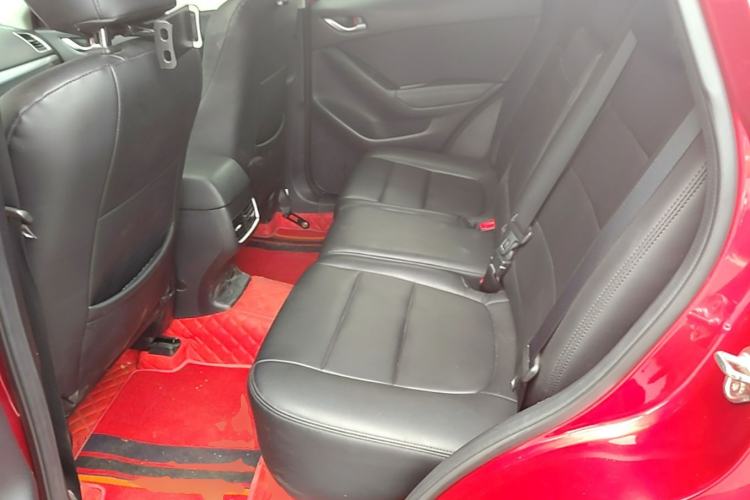 Used Mazda CX-5 2015 2.0L Automatic Two-Wheel Drive Urban Version Left Rear Seat