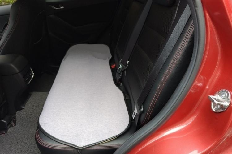 Used Mazda CX-5 2015 2.0L Automatic Two-Wheel Drive Urban Version Left Rear Seat