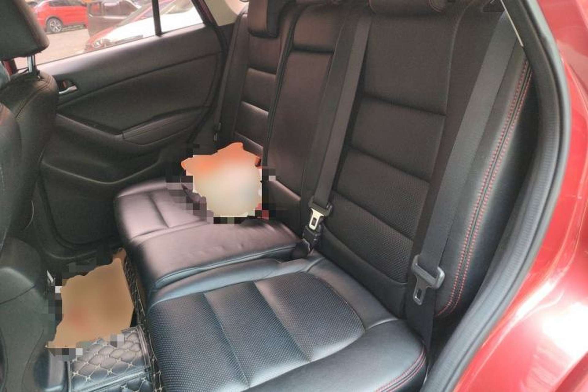 Used Mazda CX-5 2015 2.0L Automatic Two-Wheel Drive Urban Version Left Rear Seat
