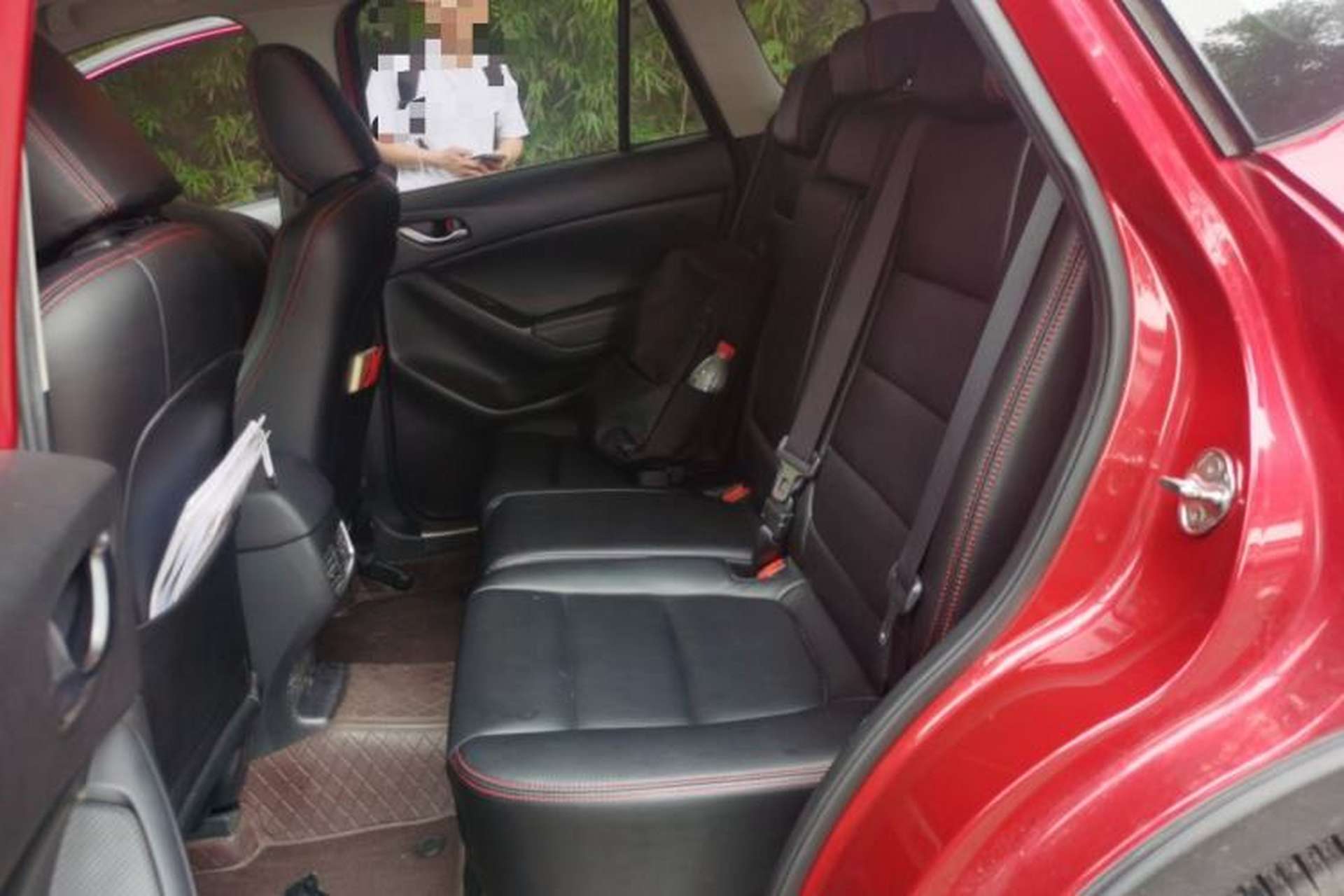 Used Mazda CX-5 2015 2.0L Automatic Two-Wheel Drive Urban Version Left Rear Seat