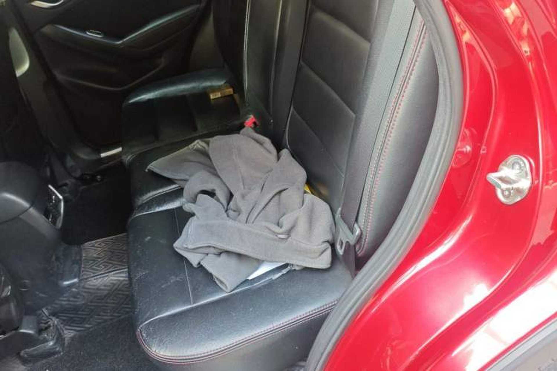 Used Mazda CX-5 2015 2.0L Automatic Two-Wheel Drive Urban Version Left Rear Seat