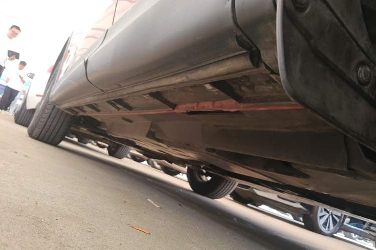 Used Mazda CX-5 2015 2.0L Automatic Two-Wheel Drive Urban Version Left Side Sill