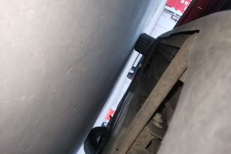 Used Mazda CX-5 2015 2.0L Automatic Two-Wheel Drive Urban Version Left Side Sill