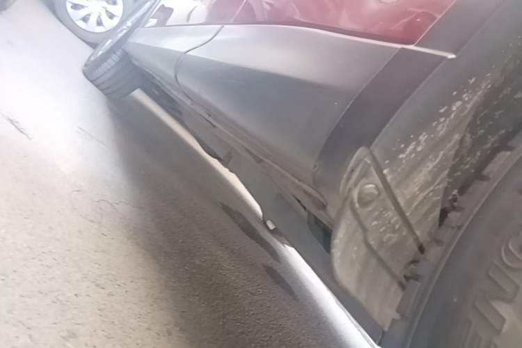 Used Mazda CX-5 2015 2.0L Automatic Two-Wheel Drive Urban Version Left Side Sill