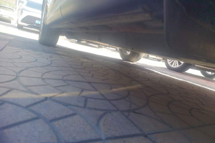 Used Mazda CX-5 2015 2.0L Automatic Two-Wheel Drive Urban Version Left Side Sill