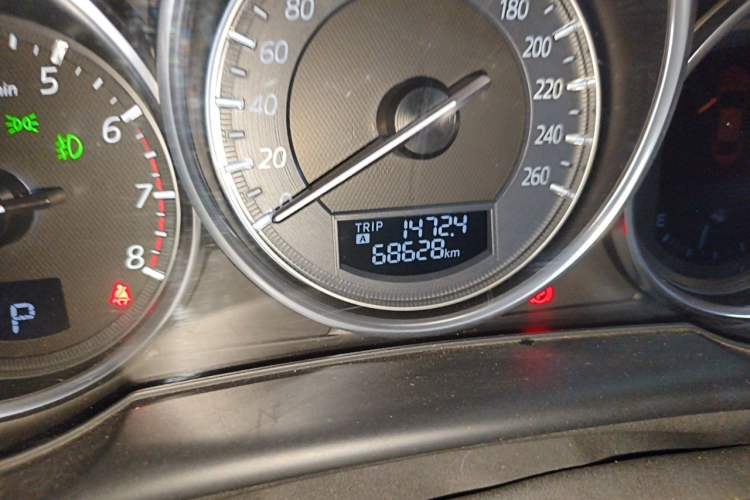 Used Mazda CX-5 2015 2.5L Automatic 4x4 Flagship Model Odometer Close Up
