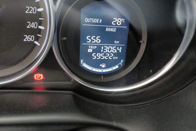 Used Mazda CX-5 2015 2.0L Automatic Two-Wheel Drive Urban Version Odometer Close Up