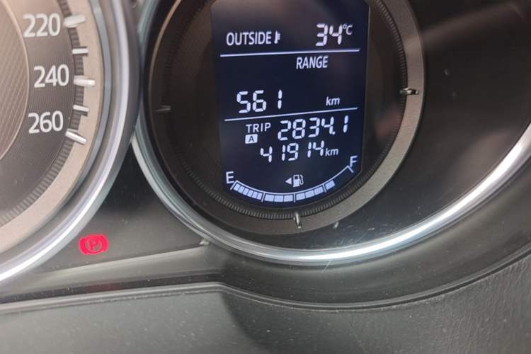 Used Mazda CX-5 2015 2.0L Automatic Two-Wheel Drive Urban Version Odometer Close Up