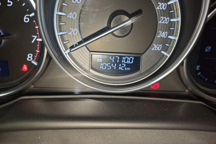 Used Mazda CX-5 2015 2.5L Automatic 4x4 Prestige Edition Odometer Close Up