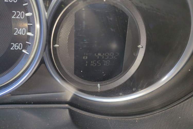 Used Mazda CX-5 2015 2.0L Manual Two-Wheel Drive Comfort Version Odometer Close Up