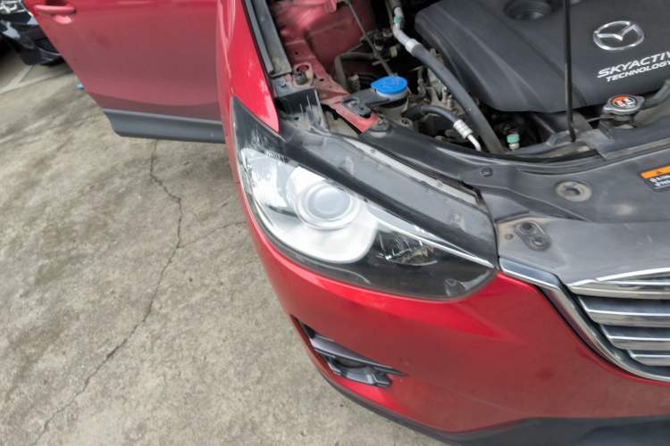 Used Mazda CX-5 2015 2.0L Automatic Two-Wheel Drive Urban Version Right Front Headlight