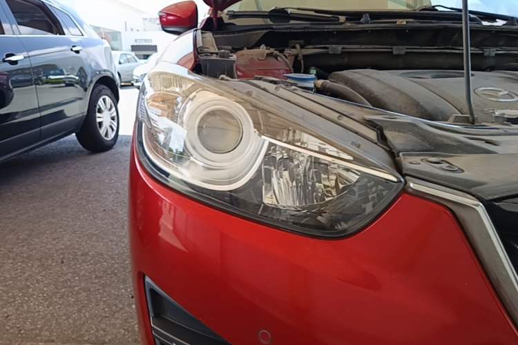 Used Mazda CX-5 2015 2.0L Automatic 4x4 Luxury Edition Right Front Headlight