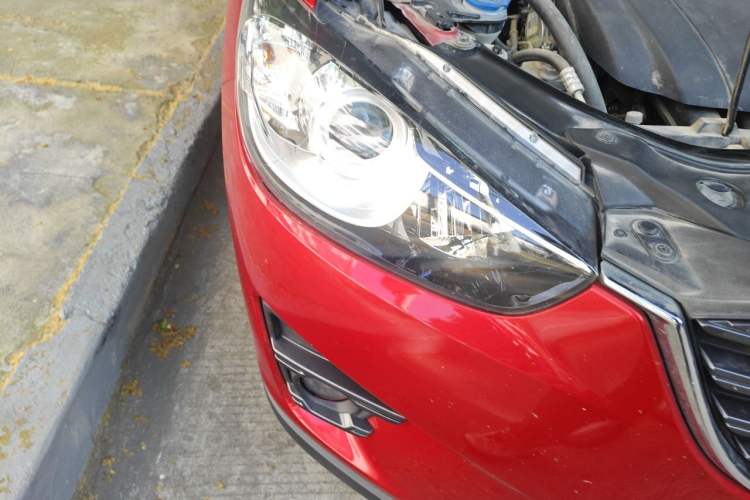 Used Mazda CX-5 2015 2.0L Manual Two-Wheel Drive Comfort Version Right Front Headlight