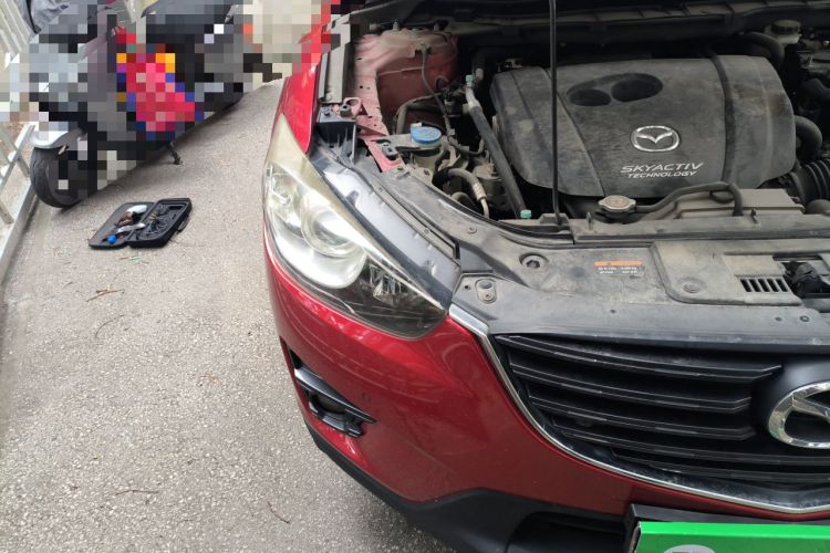 Used Mazda CX-5 2015 2.0L Automatic Two-Wheel Drive Urban Version Right Front Headlight