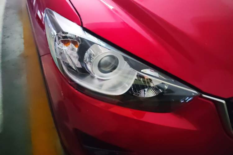 Used Mazda CX-5 2015 2.0L Automatic Two-Wheel Drive Urban Version Right Front Headlight