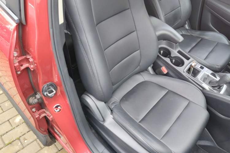 Used Mazda CX-5 2015 2.5L Automatic 4x4 Prestige Edition Right Front Seat