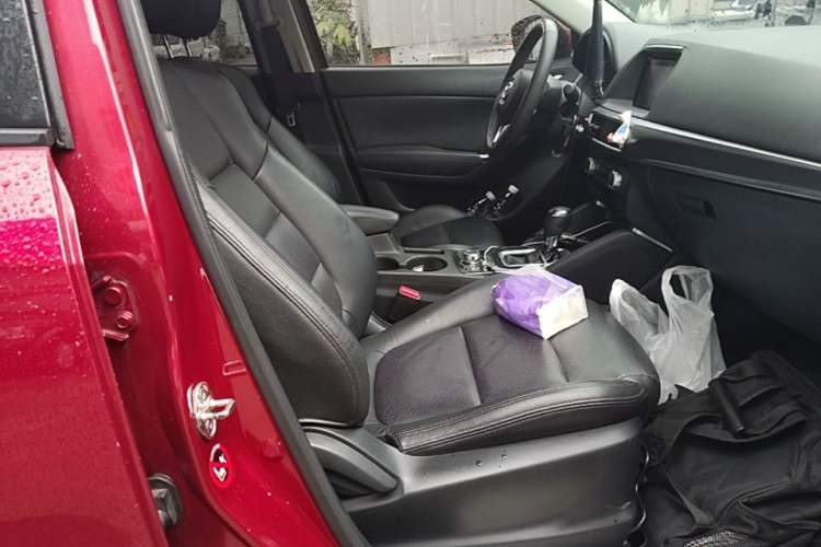 Used Mazda CX-5 2015 2.5L Automatic 4x4 Prestige Edition Right Front Seat