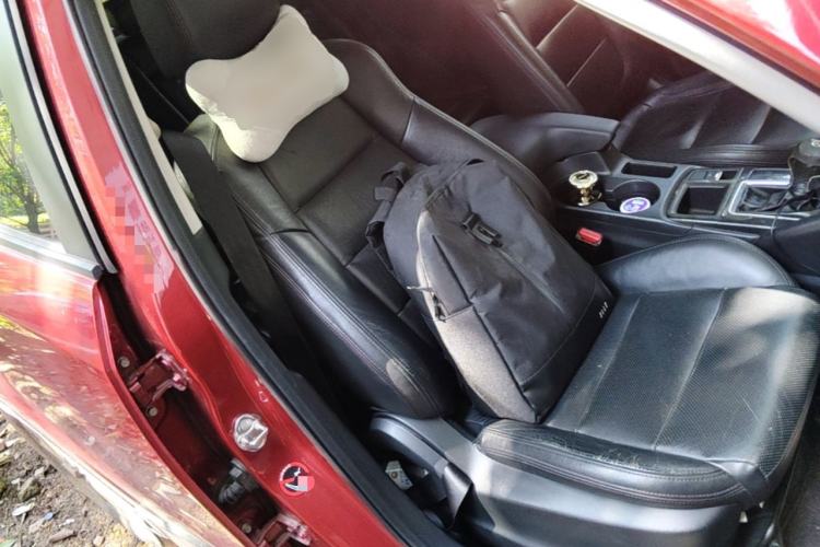 Used Mazda CX-5 2015 2.0L Automatic 4x4 Luxury Edition Right Front Seat