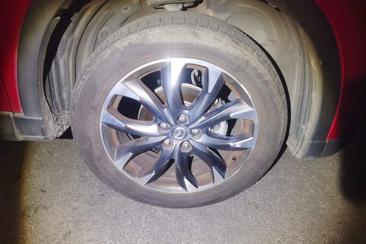 Used Mazda CX-5 2015 2.5L Automatic 4x4 Flagship Model Right Front Wheel Hub