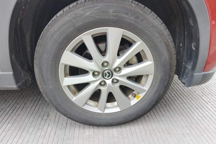 Used Mazda CX-5 2015 2.0L Automatic Two-Wheel Drive Urban Version Right Front Wheel Hub