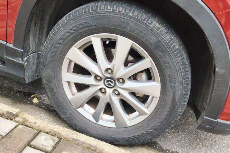 Used Mazda CX-5 2015 2.0L Automatic Two-Wheel Drive Urban Version Right Front Wheel Hub