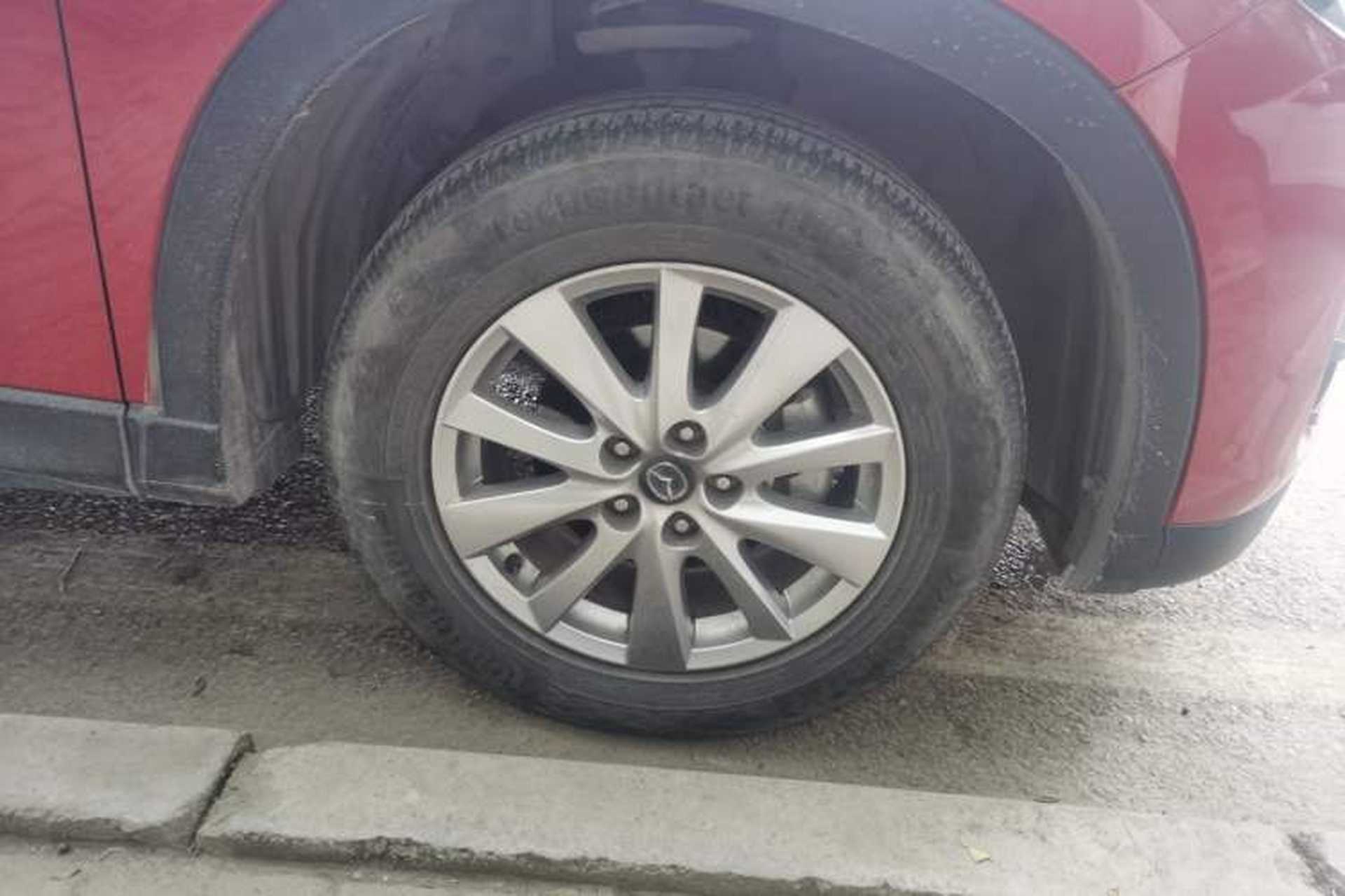Used Mazda CX-5 2015 2.0L Automatic Two-Wheel Drive Urban Version Right Front Wheel Hub