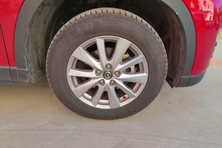 Used Mazda CX-5 2015 2.0L Automatic Two-Wheel Drive Urban Version Right Front Wheel Hub