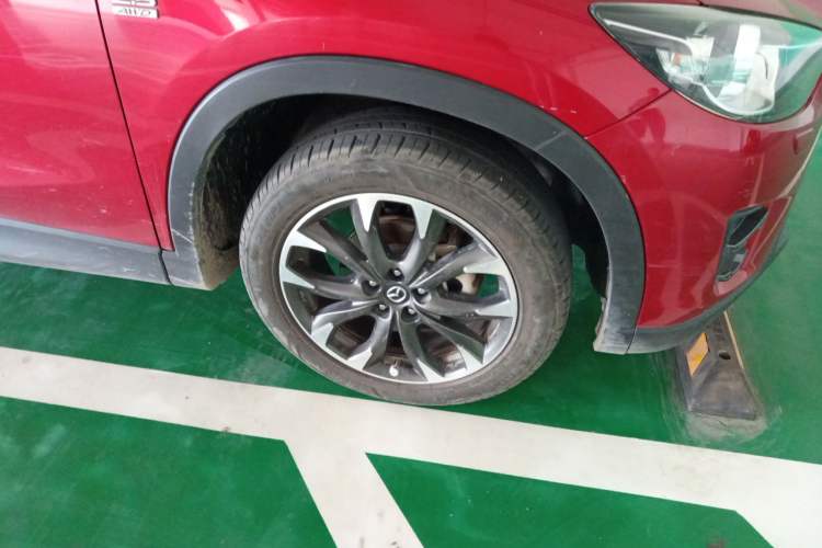 Used Mazda CX-5 2015 2.5L Automatic 4x4 Flagship Model Right Front Wheel Hub