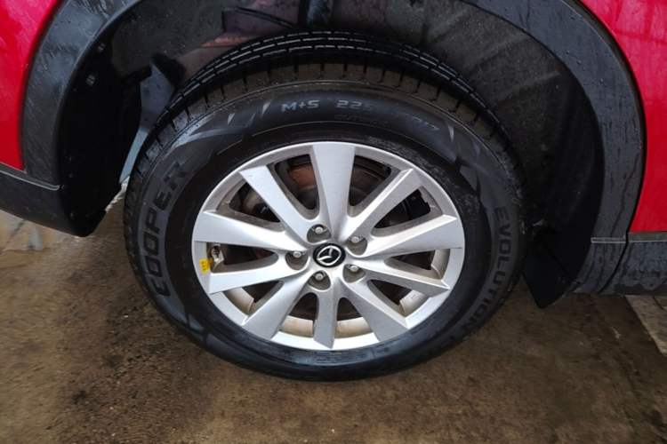 Used Mazda CX-5 2015 2.0L Automatic Two-Wheel Drive Urban Version Right Rear Wheel Hub