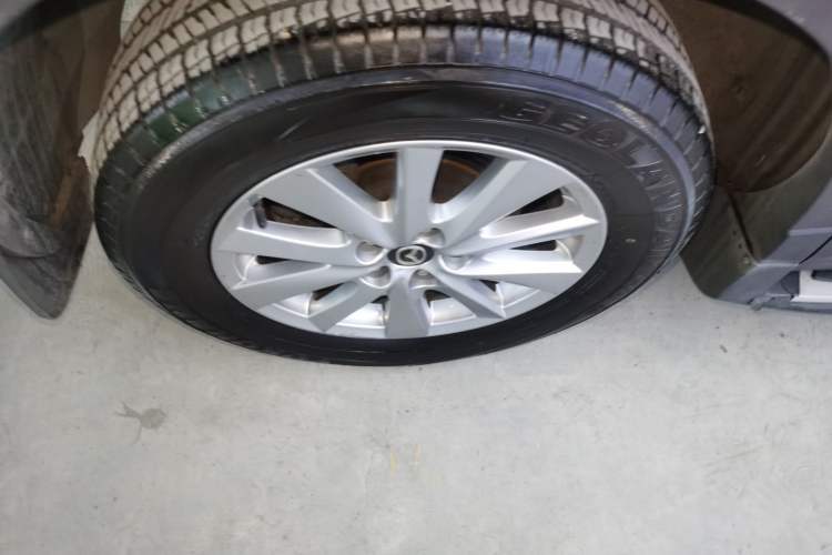 Used Mazda CX-5 2015 2.0L Automatic Two-Wheel Drive Urban Version Right Rear Wheel Hub