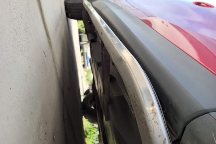 Used Mazda CX-5 2015 2.0L Automatic Two-Wheel Drive Urban Version Right Side Sill
