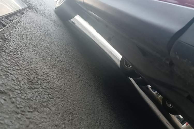 Used Mazda CX-5 2015 2.0L Automatic Two-Wheel Drive Urban Version Right Side Sill