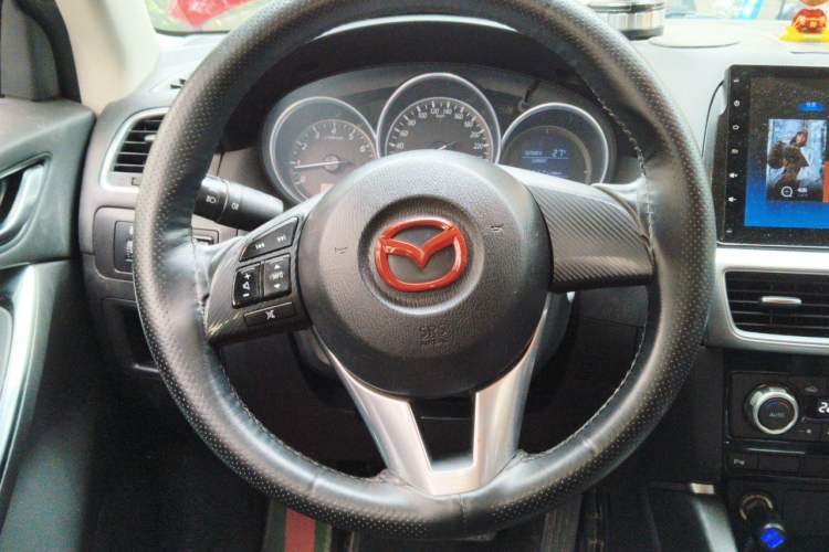 Used Mazda CX-5 2015 2.0L Automatic Two-Wheel Drive Urban Version Steering Wheel
