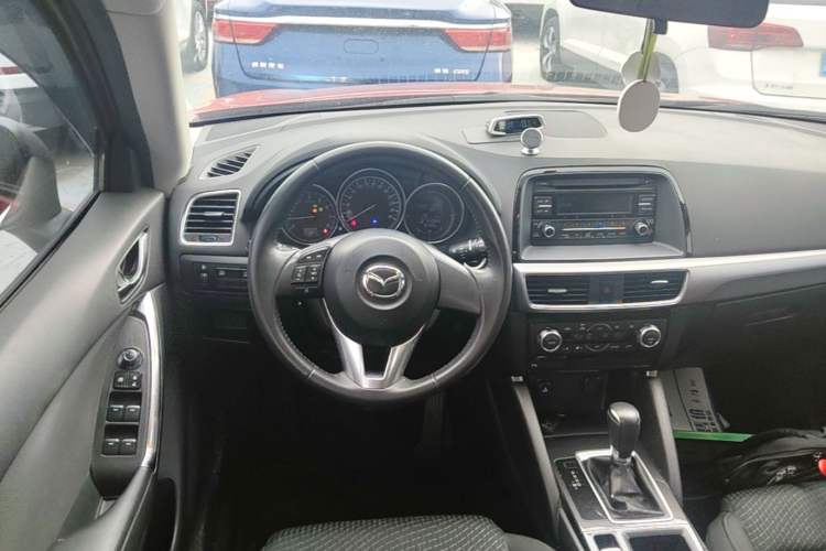 Used Mazda CX-5 2015 2.0L Automatic Two-Wheel Drive Urban Version Steering Wheel