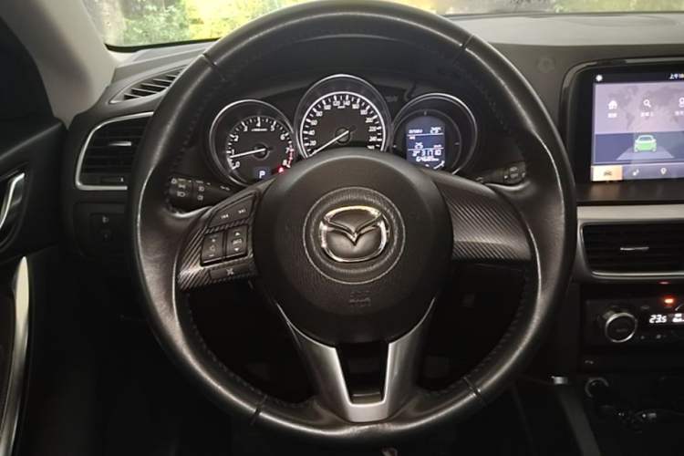 Used Mazda CX-5 2015 2.0L Automatic Two-Wheel Drive Urban Version Steering Wheel