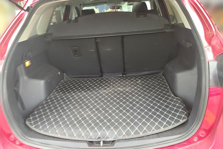 Used Mazda CX-5 2015 2.0L Automatic Two-Wheel Drive Urban Version Trunk