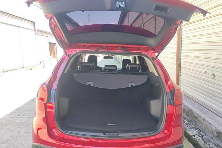 Used Mazda CX-5 2015 2.5L Automatic 4x4 Prestige Edition Trunk