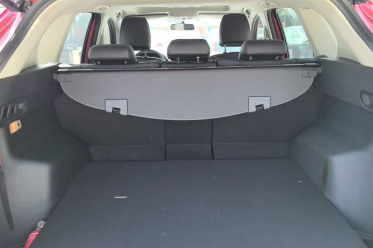 Used Mazda CX-5 2015 2.0L Automatic Two-Wheel Drive Urban Version Trunk