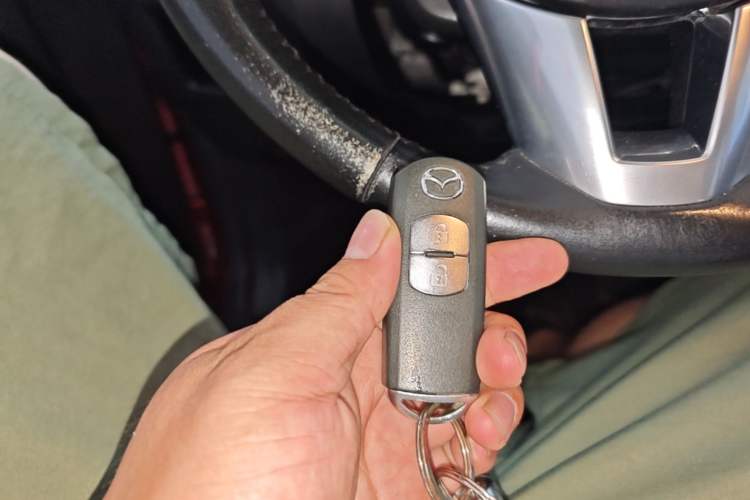Used Mazda CX-5 2015 2.0L Automatic Two-Wheel Drive Urban Version Vehicle Key