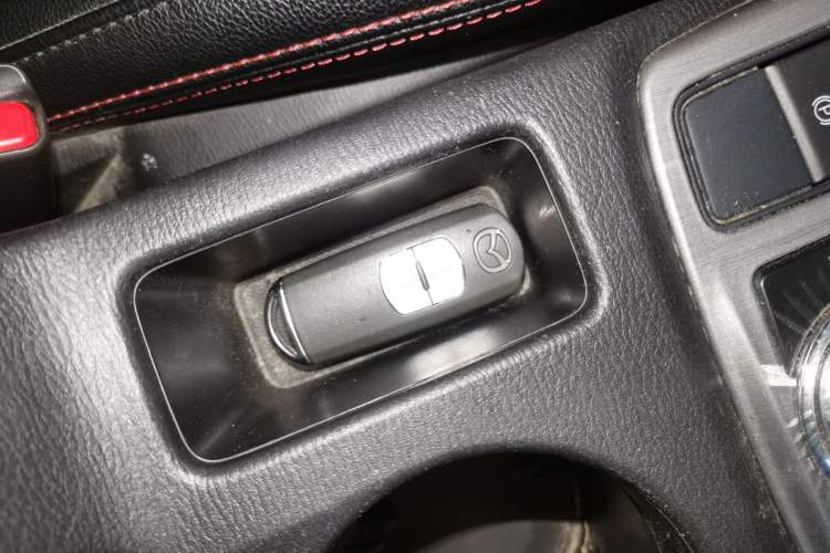 Used Mazda CX-5 2015 2.0L Automatic Two-Wheel Drive Urban Version Vehicle Key