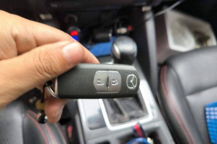 Used Mazda CX-5 2015 2.0L Automatic Two-Wheel Drive Urban Version Vehicle Key