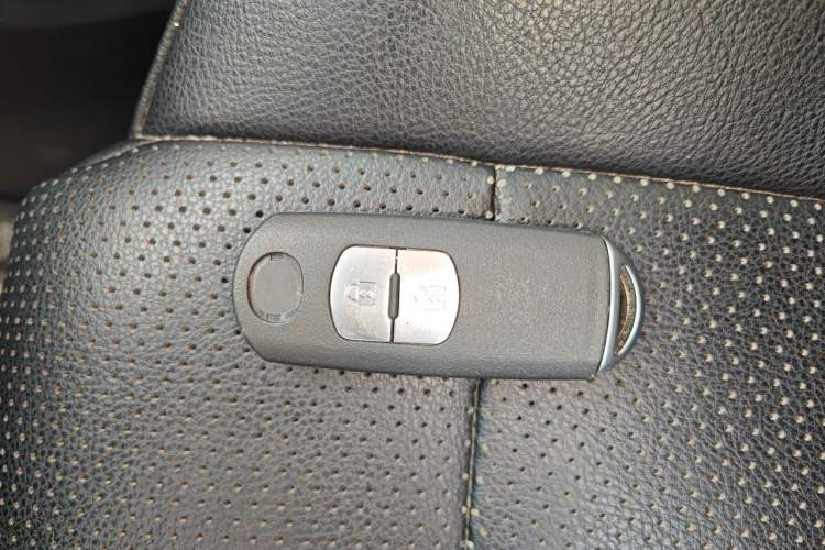 Used Mazda CX-5 2015 2.0L Automatic Two-Wheel Drive Urban Version Vehicle Key