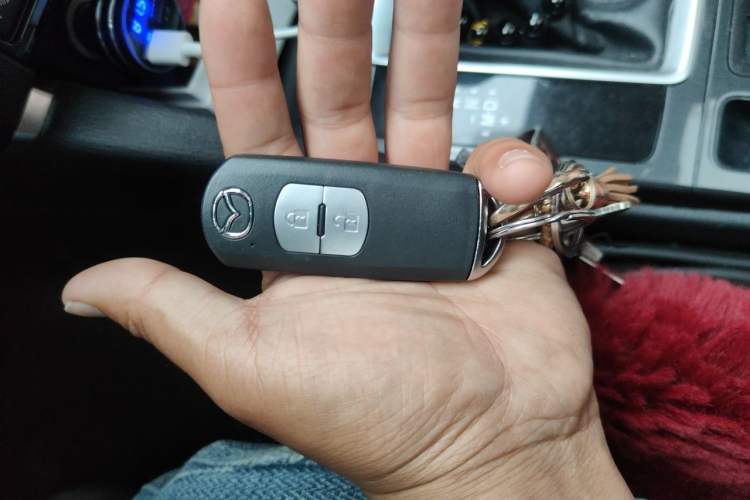 Used Mazda CX-5 2015 2.0L Automatic Two-Wheel Drive Urban Version Vehicle Key
