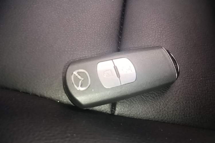 Used Mazda CX-5 2015 2.0L Automatic Two-Wheel Drive Urban Version Vehicle Key