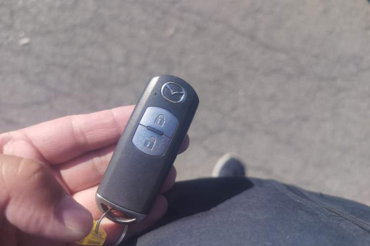 Used Mazda CX-5 2015 2.0L Automatic Two-Wheel Drive Urban Version Vehicle Key