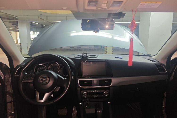Used Mazda CX-5 2015 2.0L Automatic Two-Wheel Drive Urban Version Center Console