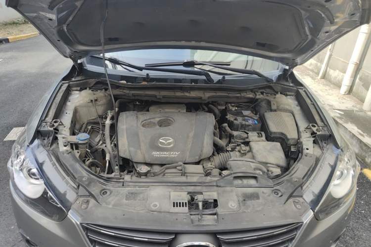 Used Mazda CX-5 2015 2.0L Automatic Two-Wheel Drive Urban Version Engine Bay