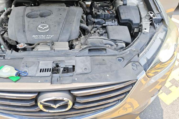 Used Mazda CX-5 2015 2.0L Automatic Two-Wheel Drive Urban Version Engine Bay Left