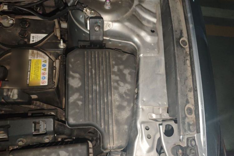 Used Mazda CX-5 2015 2.0L Automatic Two-Wheel Drive Urban Version Engine Bay Left